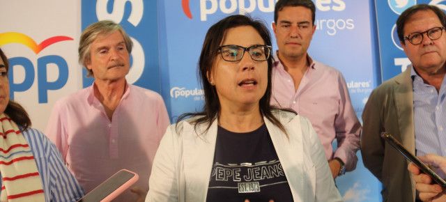 Comparecencia ante los medios de la Secretaria Nacional de Interior del Partido Popular, Ana Vázquez