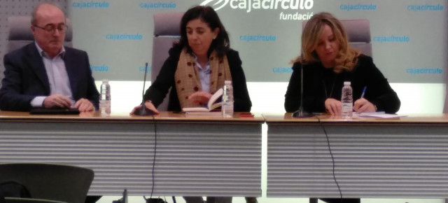 Sandra Moneo y Cristina Ayala acudieron a la reunión